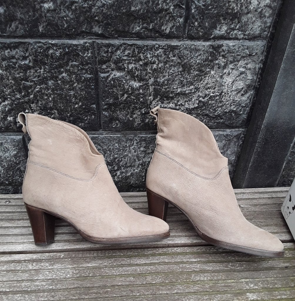Beige enkellaarsjes van Atelier do Sapato mt 40, Verzenden, Beige, Lage of Enkellaarzen, Atelier do Sapato