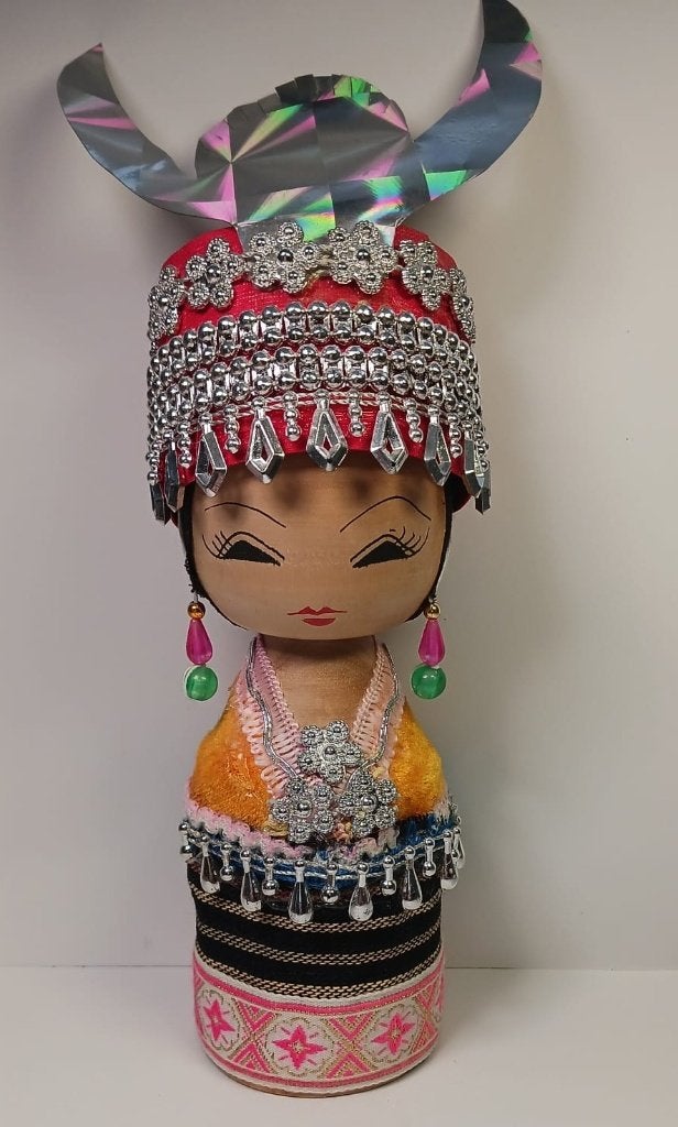 Chinese Miao-pop  Handgemaakte houten pop, Ophalen of Verzenden, Zo goed als nieuw, Mens