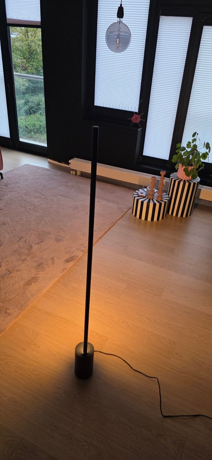 Philips hue Signe gradient zwart, Ophalen, Zo goed als nieuw, Minder dan 100 cm