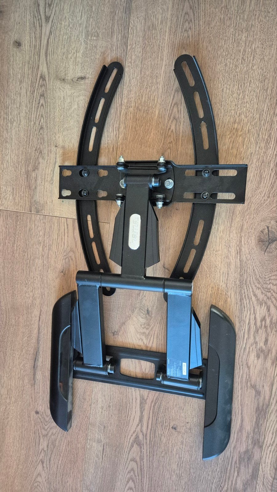 Hama draaibare & kantelbare TV muurbeugel – 32 t/m 65 inch, Ophalen