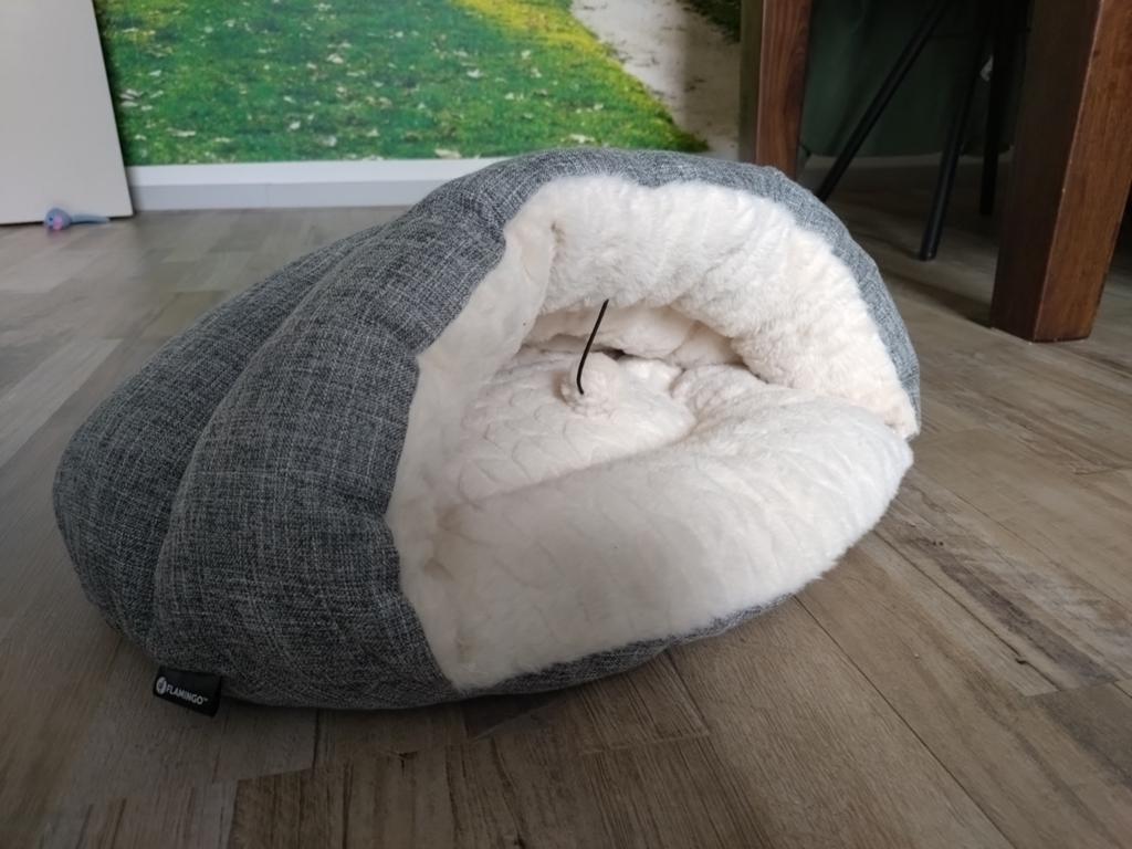 Leuke kattenmandje, Dieren en Toebehoren, Ophalen of Verzenden, Zo goed als nieuw, Pluche