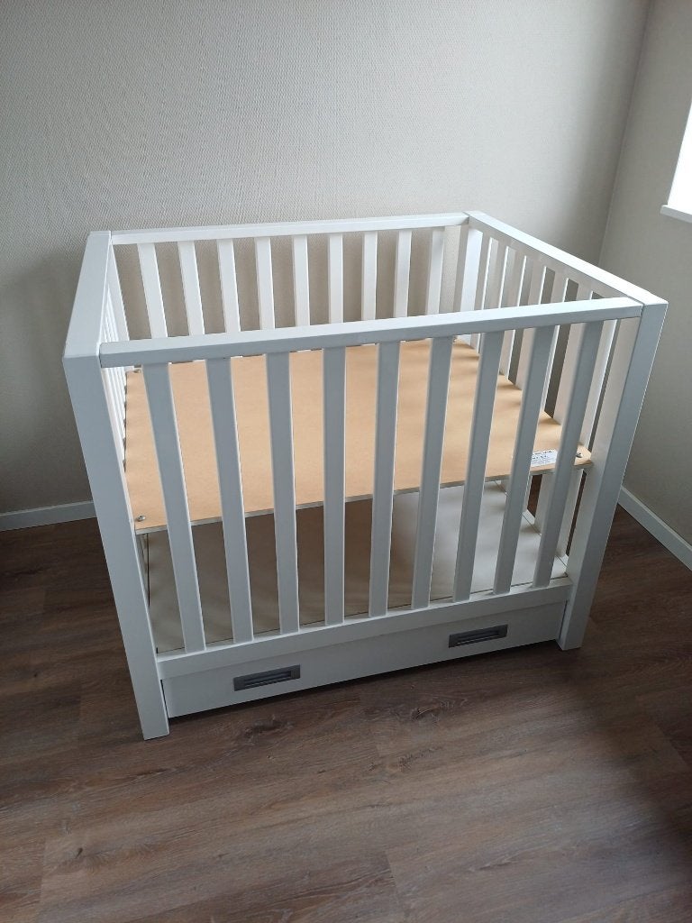 TWF Box met lade, Kinderen en Baby's, Ophalen, Zo goed als nieuw, Vierkant, In hoogte verstelbaar