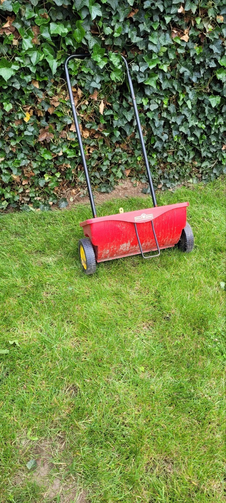 WOLF-Garten Strooiwagen - Handig voor zaaien en bemesten, Ophalen, Gebruikt, WOLF-Garten