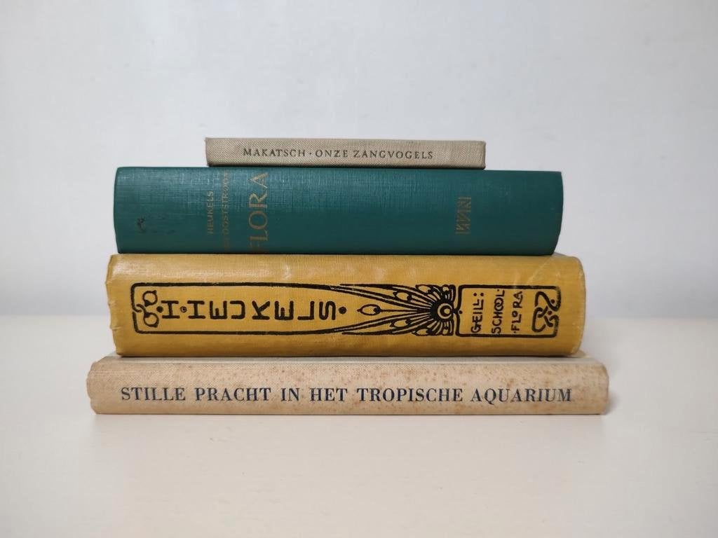 4 bijzondere oude natuurboeken, Ophalen of Verzenden, Gelezen, Bloemen, Planten en Bomen