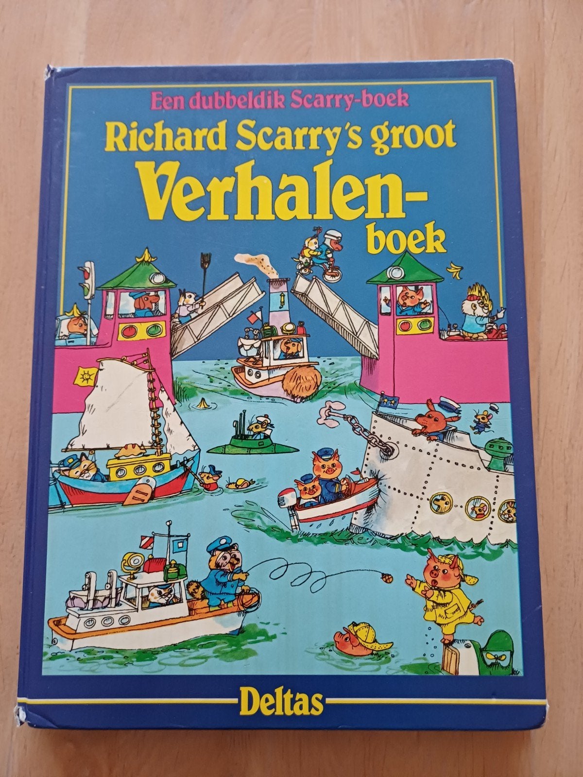 Richard Scarry's Groot Verhalenboek - Jeugdsentiment, Ophalen of Verzenden, Gelezen, Richard Scarry, Fictie algemeen