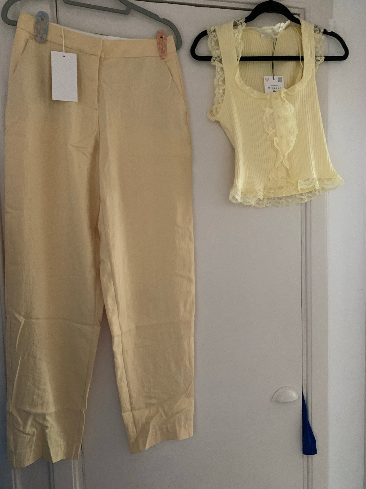 Zara top en broek set - Maat XS (valt als S), Ophalen of Verzenden, Nieuw, Maat 34 (XS) of kleiner, Geel