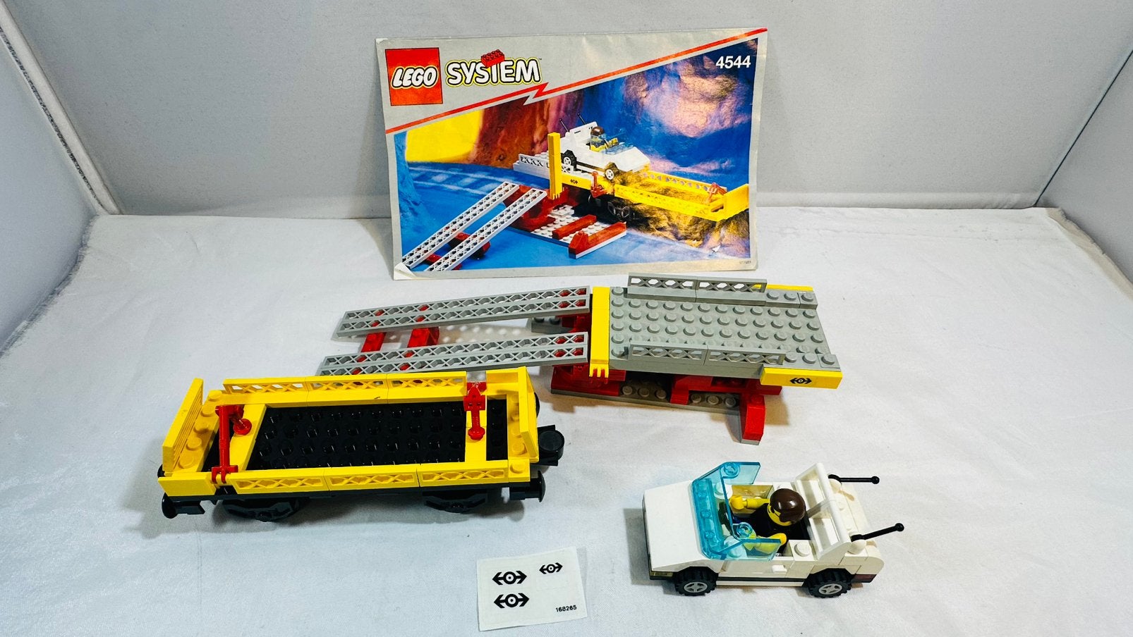 Lego 4544 Car Transport Wagon with Car, Gebruikt, Overige thema's, Lego, Ophalen of Verzenden