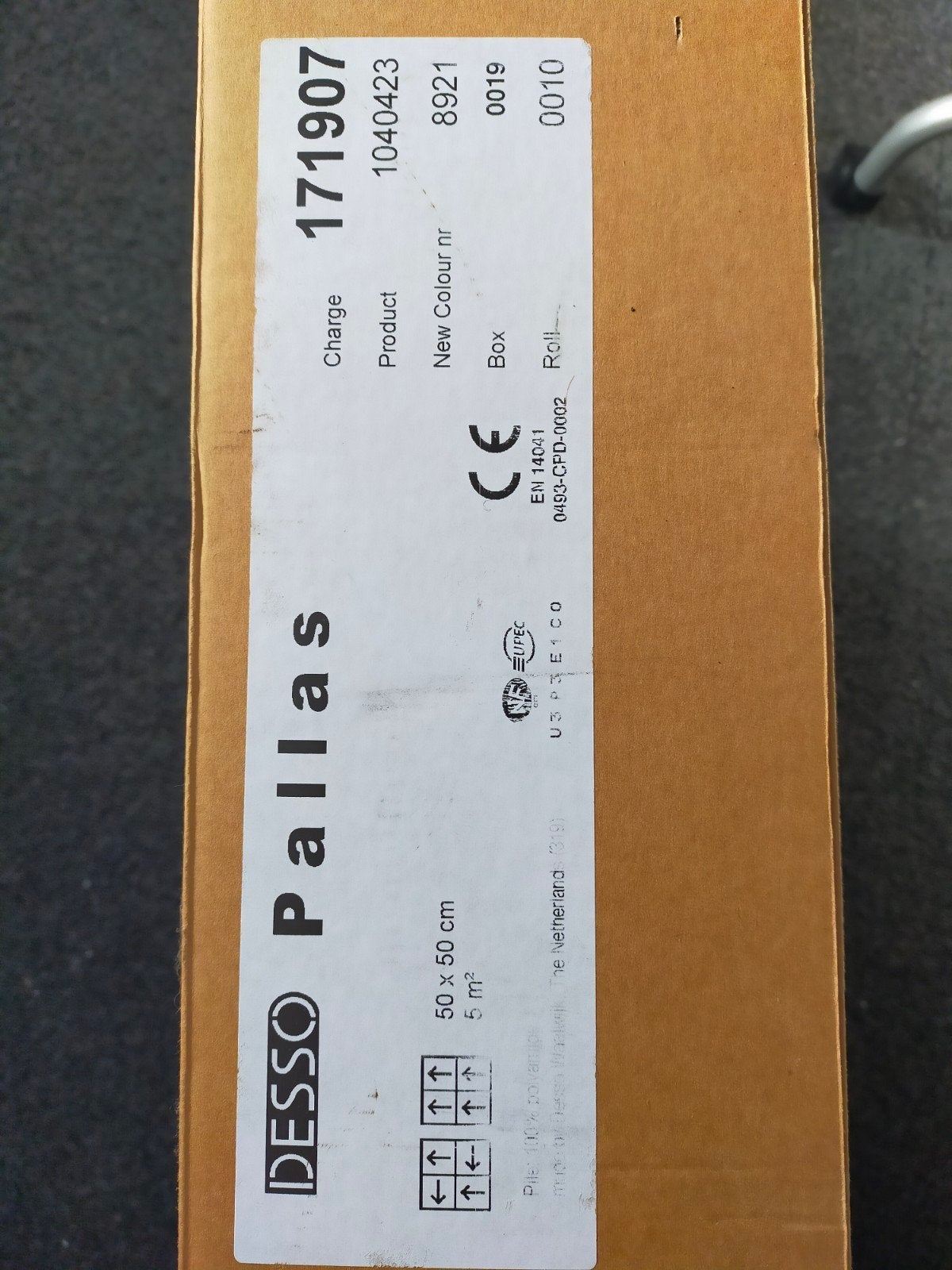 twee dozen DESSO PALLAS tapijttegels, Ophalen, Overige materialen, Nieuw, Minder dan 20 cm