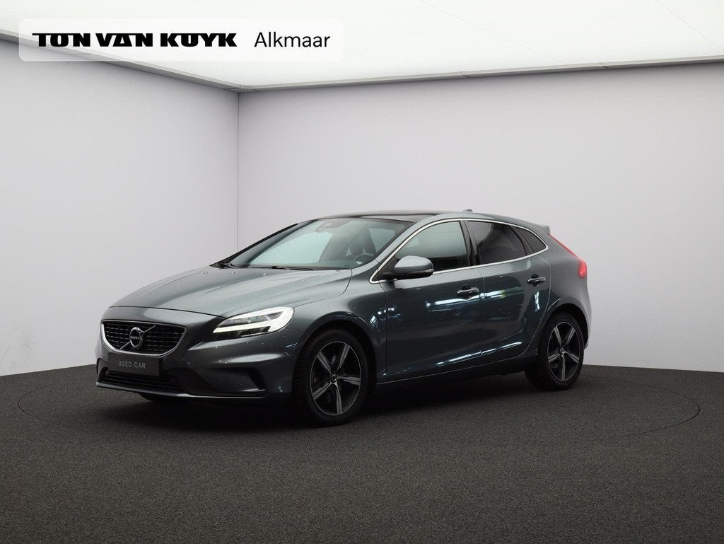Volvo V40 T3 152PK Polar+ Sport / Trekhaak / Panoramisch Dak