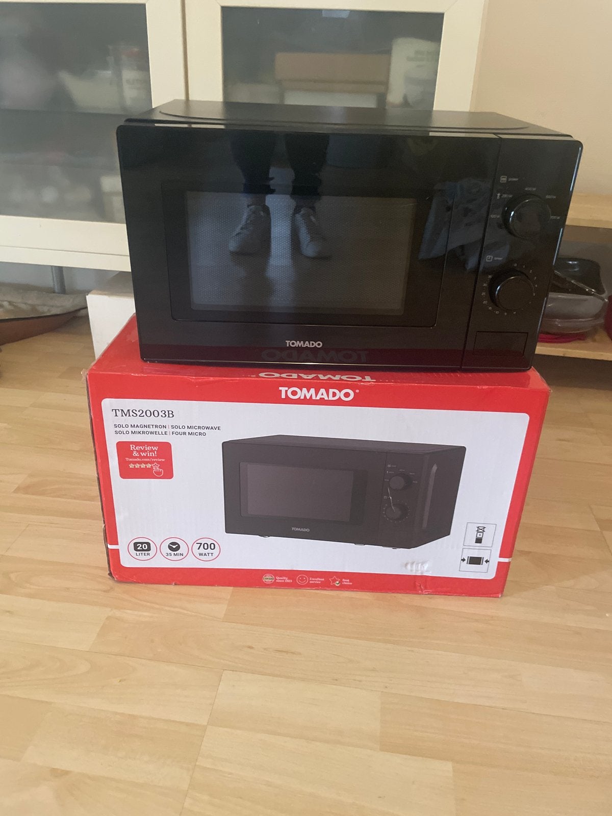 Tomado Magnetron TMS2003B, Ophalen, Minder dan 45 cm, Draaiplateau, Vrijstaand