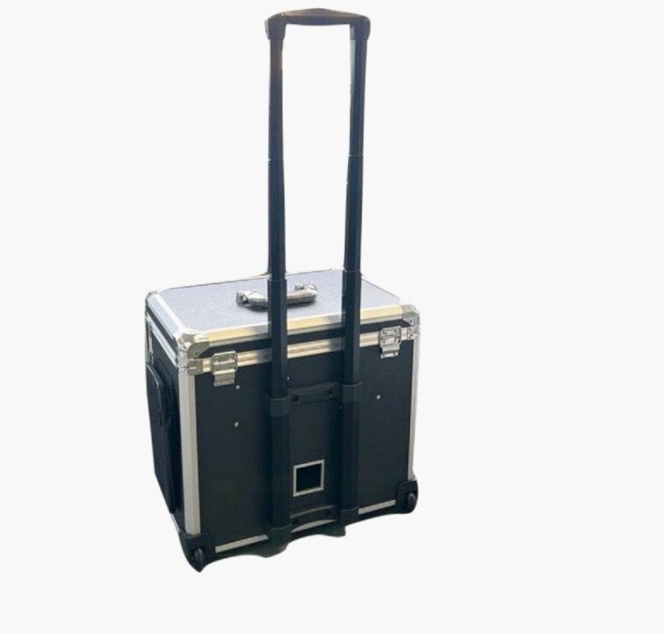 Pedicurekoffer met loeplamp op krukje - ideaal voor ambulant, Sieraden, Tassen en Uiterlijk, Koffers, Ophalen, Wieltjes, Gebruikt