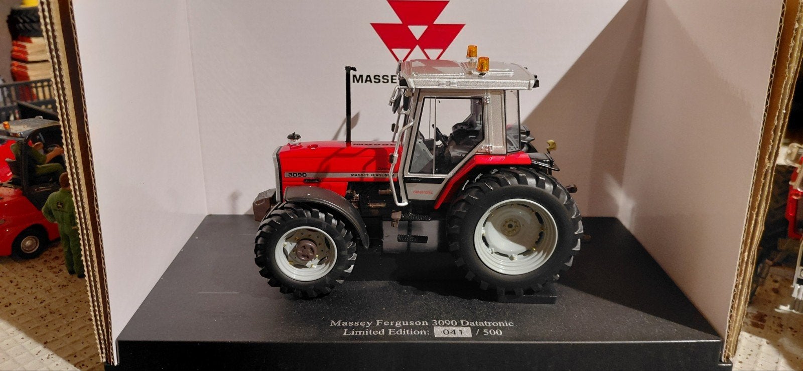 MASSEY FERGUSON 3090 DATATRONIC, Ophalen of Verzenden, Nieuw, Tractor of Landbouw, Universal Hobbies
