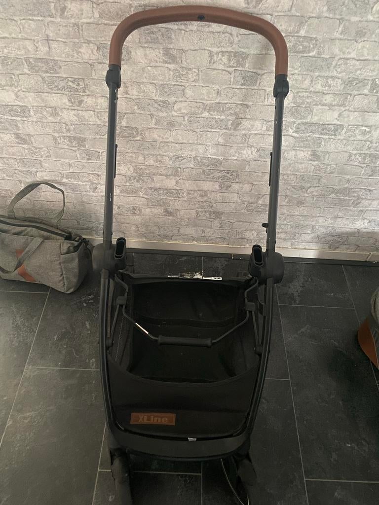 XLine kinderwagen met autostoeltje, Kinderen en Baby's, Kinderwagens en Combinaties, Overige merken, Gebruikt, Ophalen of Verzenden