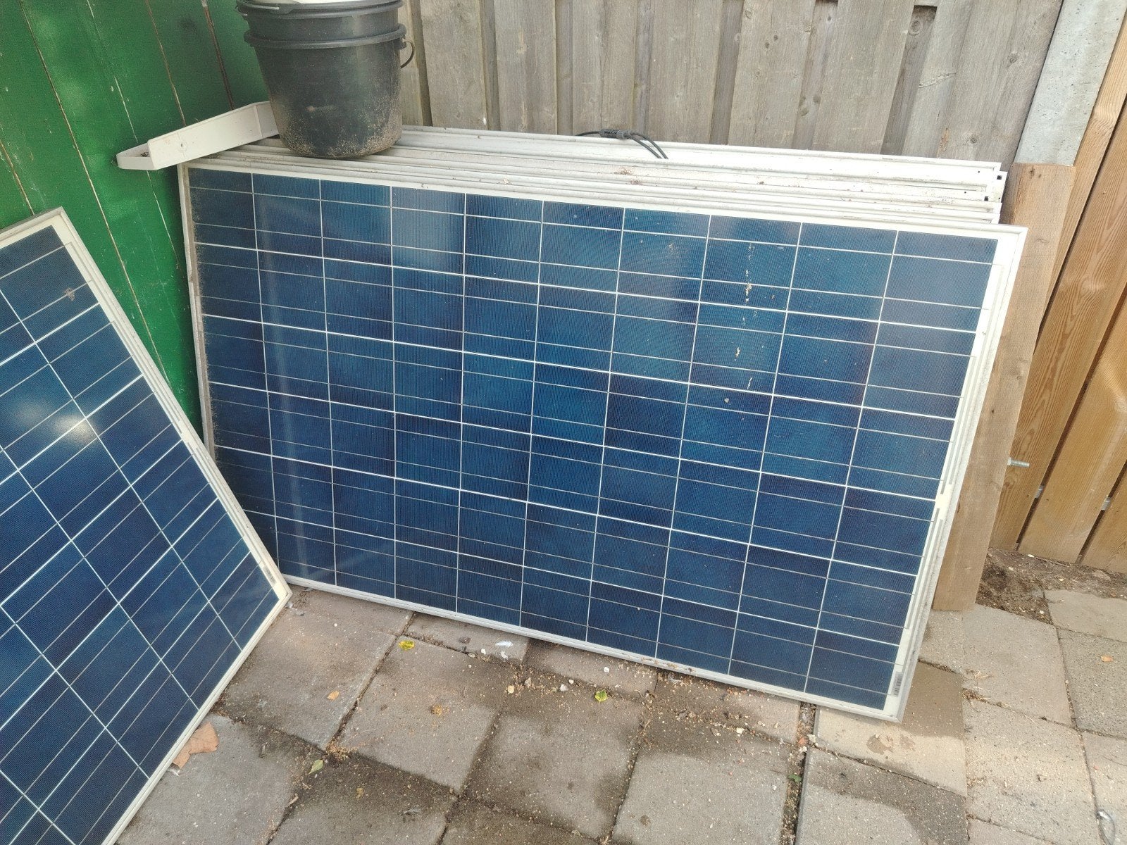 8 werkende zonnepanelen - Direct energie besparen!, Doe-het-zelf en Verbouw, Zonnepanelen en Toebehoren, Ophalen of Verzenden