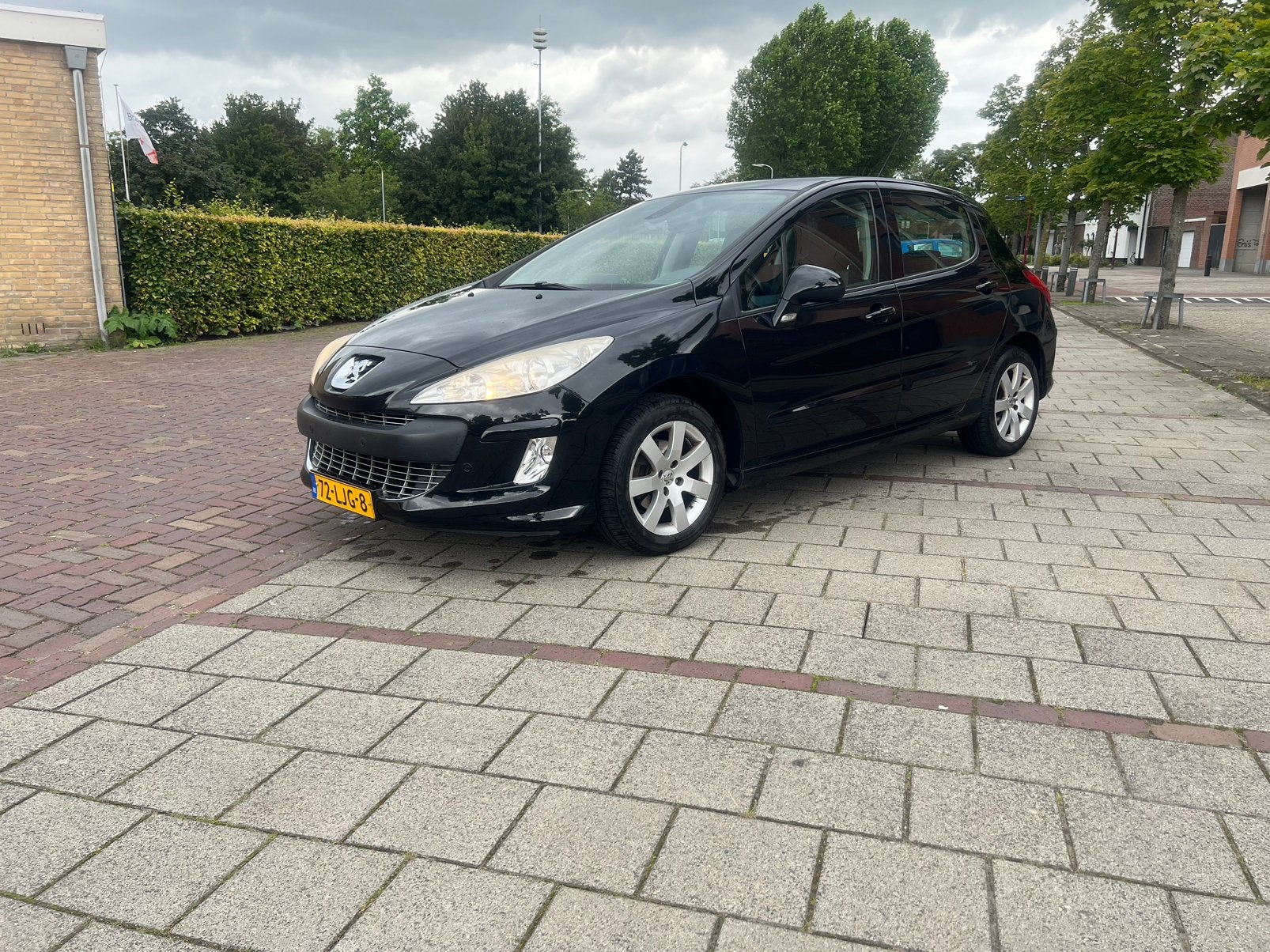 Peugeot 308 1.6 VTI 16V 5-DRS 2010 Zwart, Voorwielaandrijving, 4 cilinders, 1650 kg, Zwart