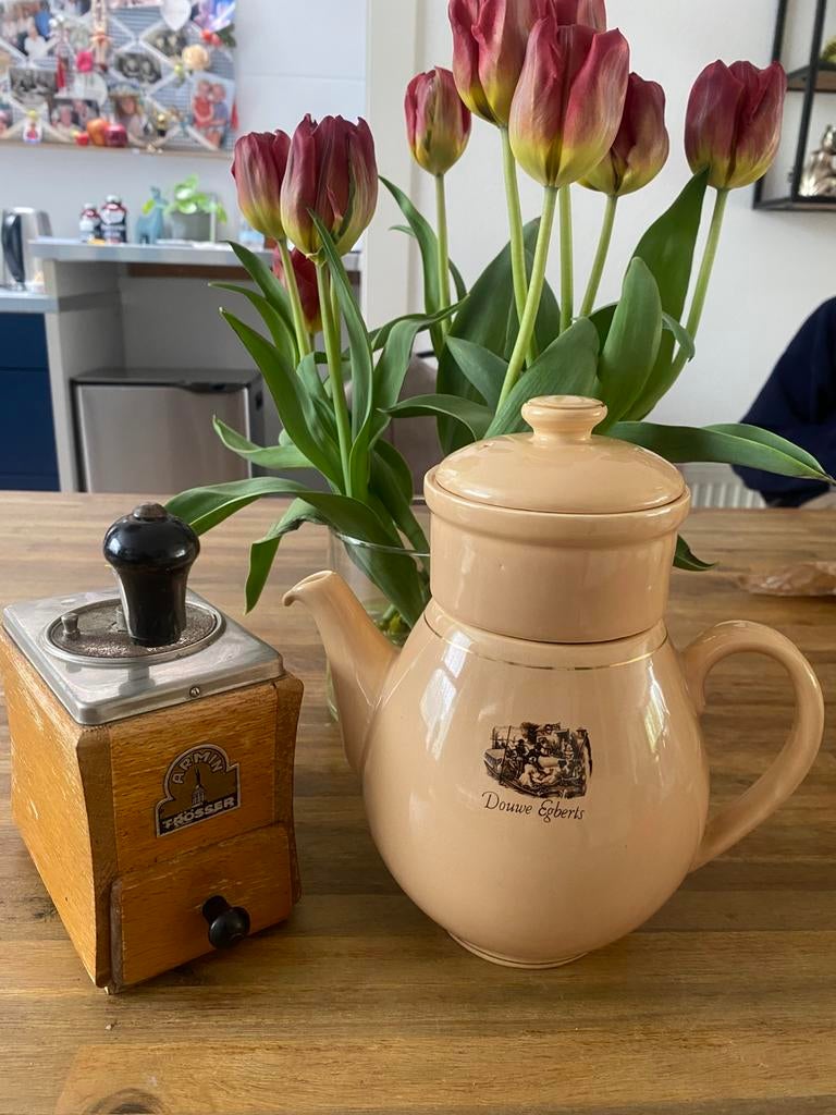 Vintage koffiepot DE en koffiemolentje, Antiek en Kunst, Curiosa en Brocante, Ophalen of Verzenden