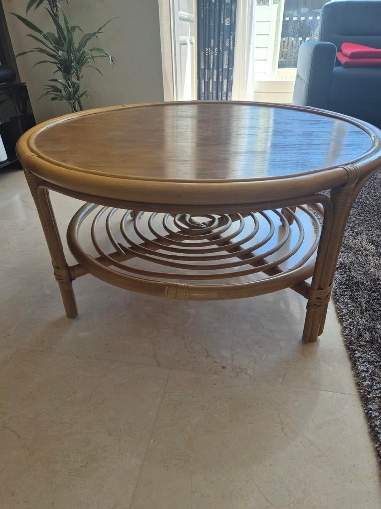 Ronde salontafel van rotan met houten blad, Gebruikt, Overige materialen, Rond, Minder dan 50 cm