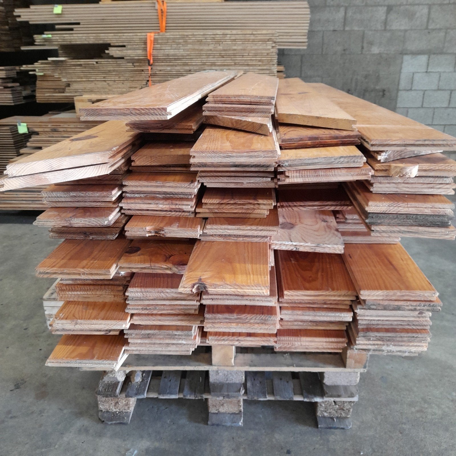 Massief grenen vloer 25 m2 houten vloerdelen 15,7 cm breed, Ophalen, Nvt, Nvt, Nvt