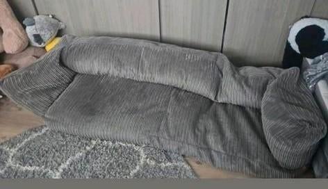 Grijze 3-persoons zitzakbank, Gebruikt, 150 tot 200 cm, Driepersoons, 75 tot 100 cm