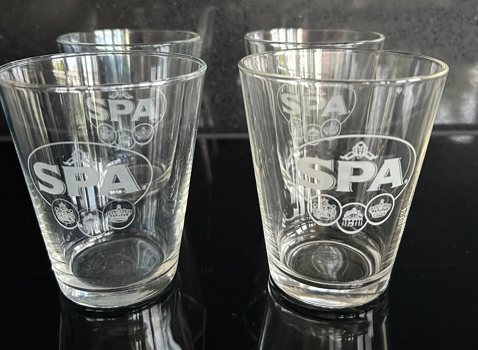 4 SPA waterglazen, Ophalen of Verzenden, Zo goed als nieuw, Waterglas