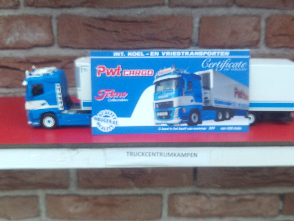 Tekno  Volvo  FH4  6 x 2  van  Peter  Wouters., Ophalen of Verzenden, Nieuw, Bus of Vrachtwagen, Tekno