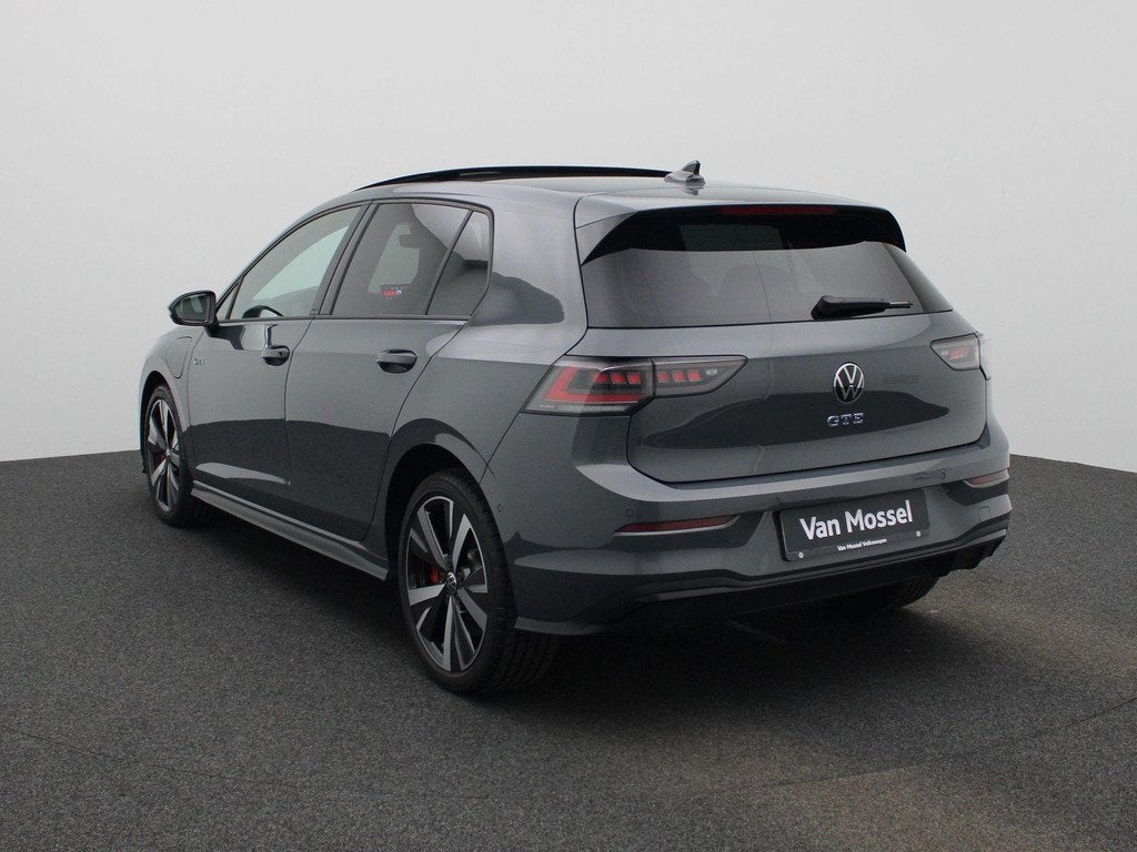 Volkswagen Golf 1.5 eHybrid GTE 272 PK| Panoramadak | Trekha, Stof, 4 cilinders, 26 kWh, Plug-in hybride