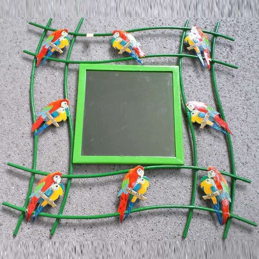 Spiegel met papegaaien (gekocht Aruba) metaal 45x45 nieuw y9, Huis en Inrichting, Woonaccessoires | Spiegels, Minder dan 50 cm
