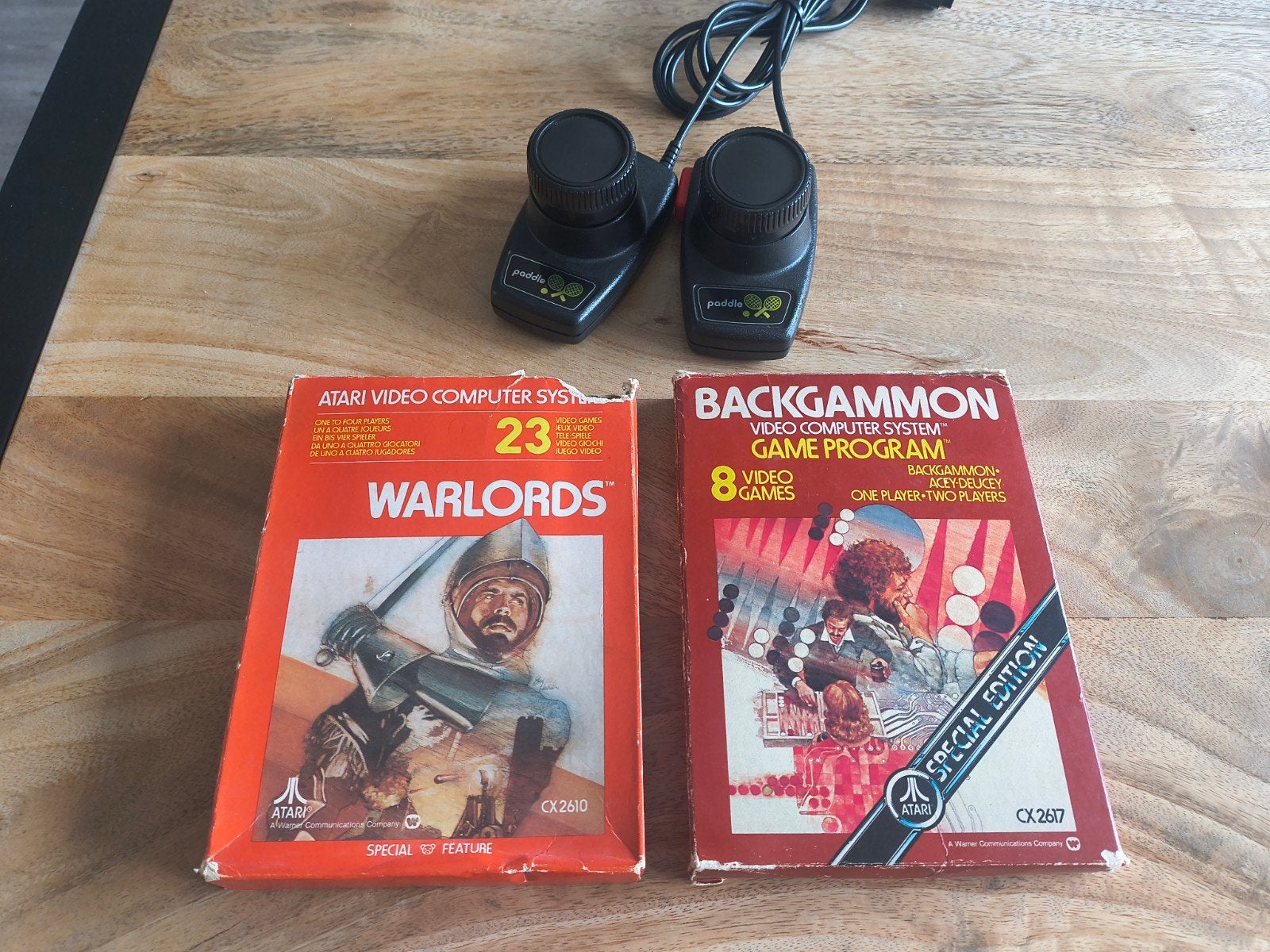 Atari 2600 Paddle Set met 2 Games in doos., Spelcomputers en Games, Games | Atari, Avontuur en Actie, Gebruikt, 2 spelers, Ophalen of Verzenden