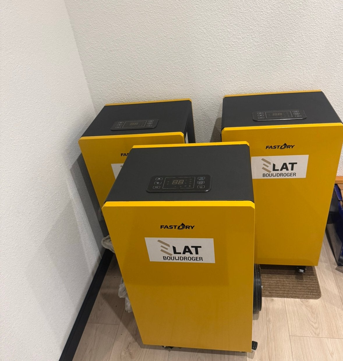 DRYFAST & HYUNDAI BOUWDROGER HUREN, Ophalen, Zo goed als nieuw, Ventilator