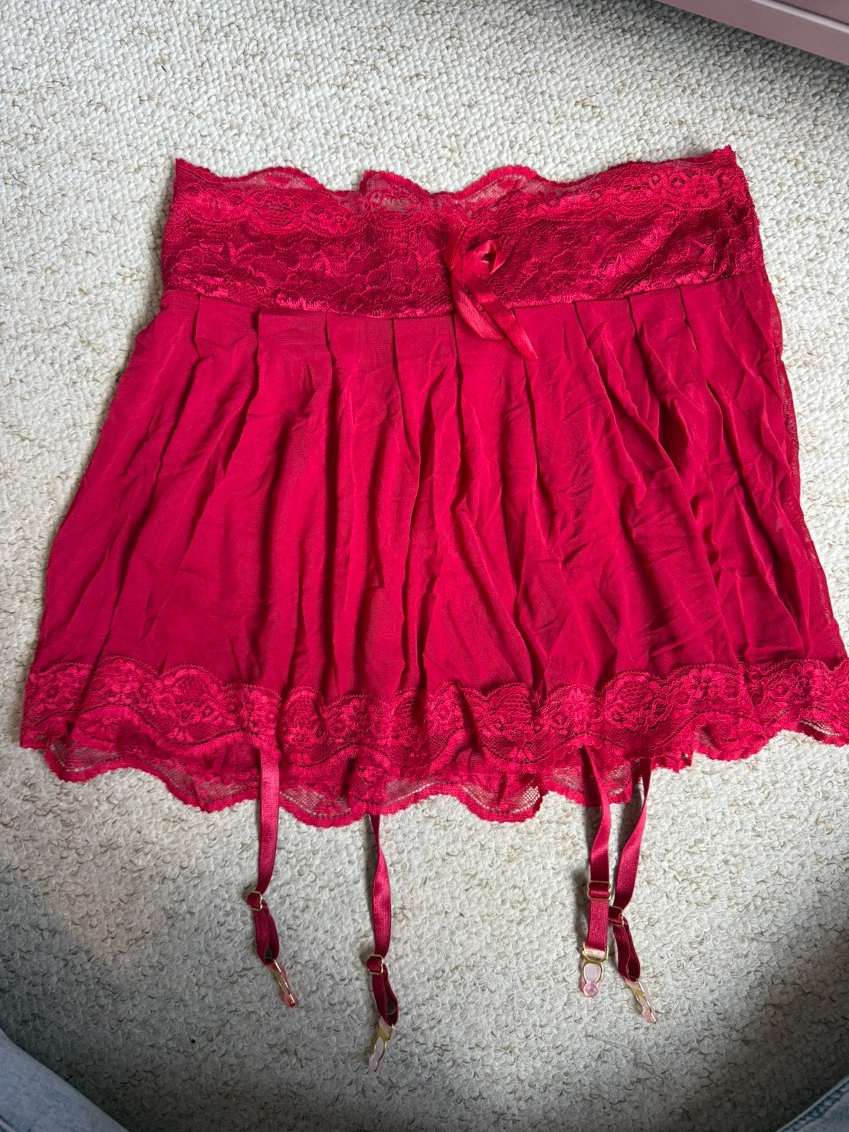 Rood rokje met ingebouwde jarratels / sexy / maat M, Ophalen of Verzenden, Rood, String