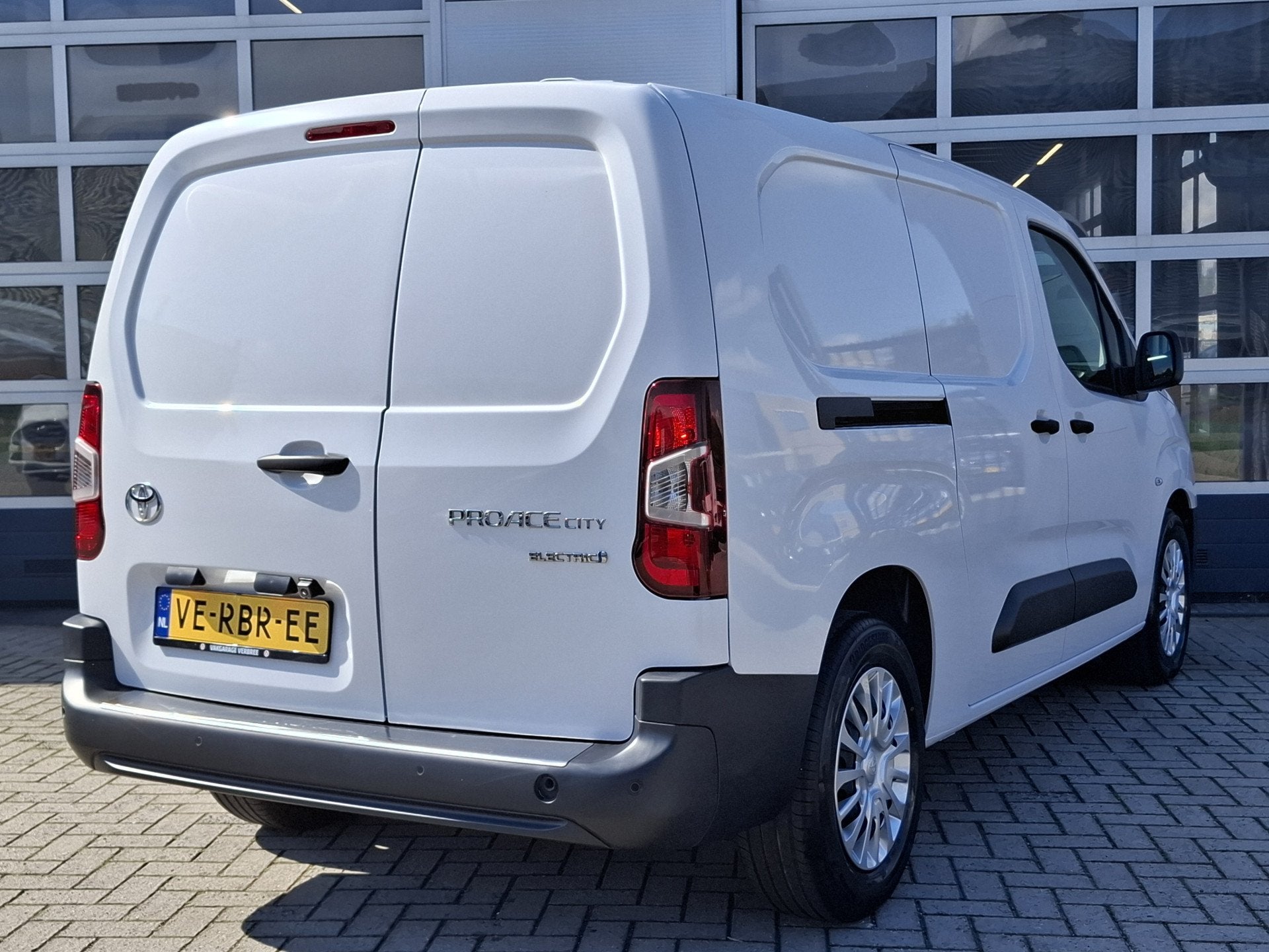 Toyota PROACE CITY Electric Comfort Long 50 kWh | Android/Ap, Auto's, 12 maanden, Wit, Toyota, Te koop