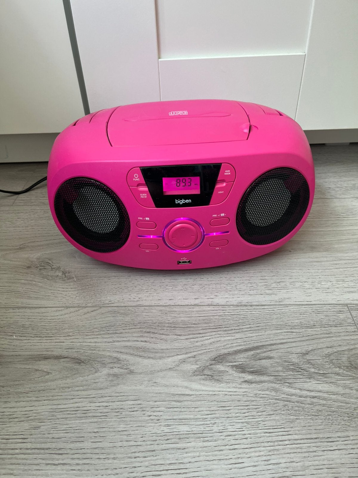 Zeer goede draagbare radio cd speler, usb c  bigben, Ophalen, Zo goed als nieuw