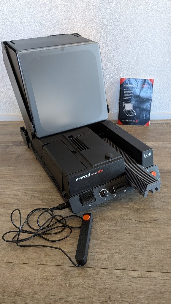 Diaprojector, Ophalen, Zo goed als nieuw, Met scherm