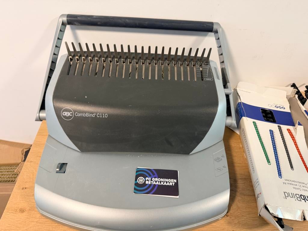 Ringband automaat GBC CombBind C110 en grote nietmachine, Ophalen, Gebruikt