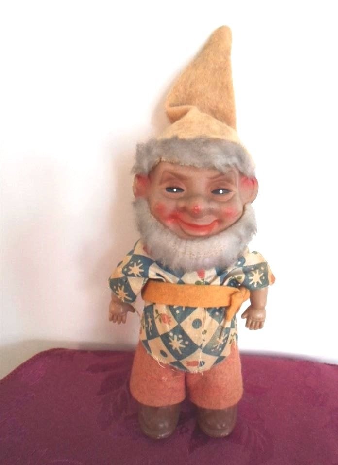 Jaren '50. Oude kabouter . Tortulon. Originele kleding., Ophalen of Verzenden, Gebruikt