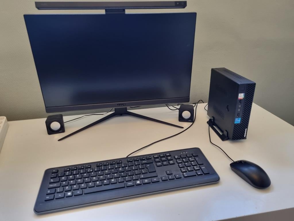 Medion S230 05 (MD353) Slim Multimedia PC met toebehoren, Computers en Software, Desktop Pc's, Gebruikt, Onbekend, Minder dan 4 GB