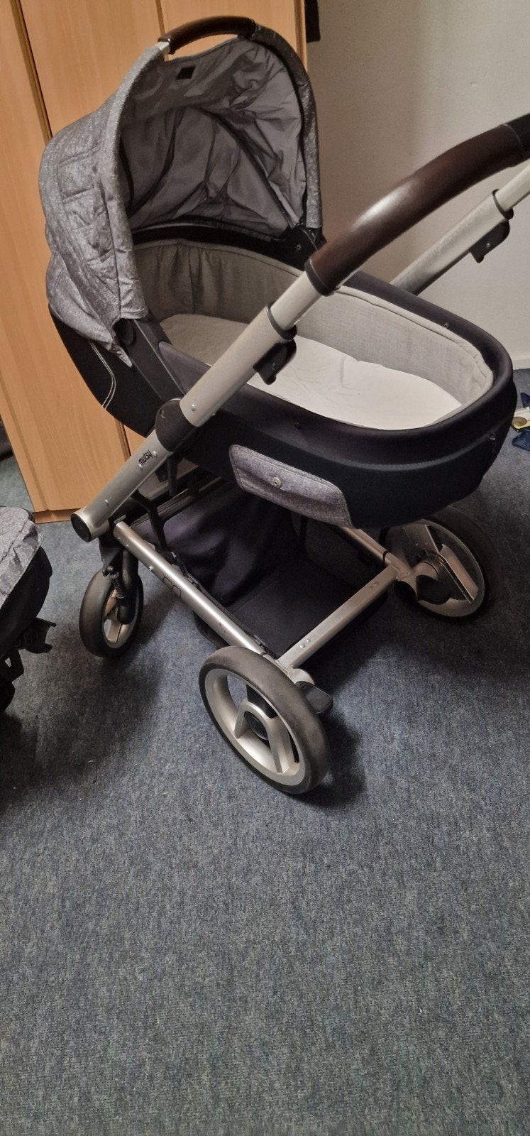 Mutsy kinderwagen grijs, Ophalen, Zo goed als nieuw, Mutsy