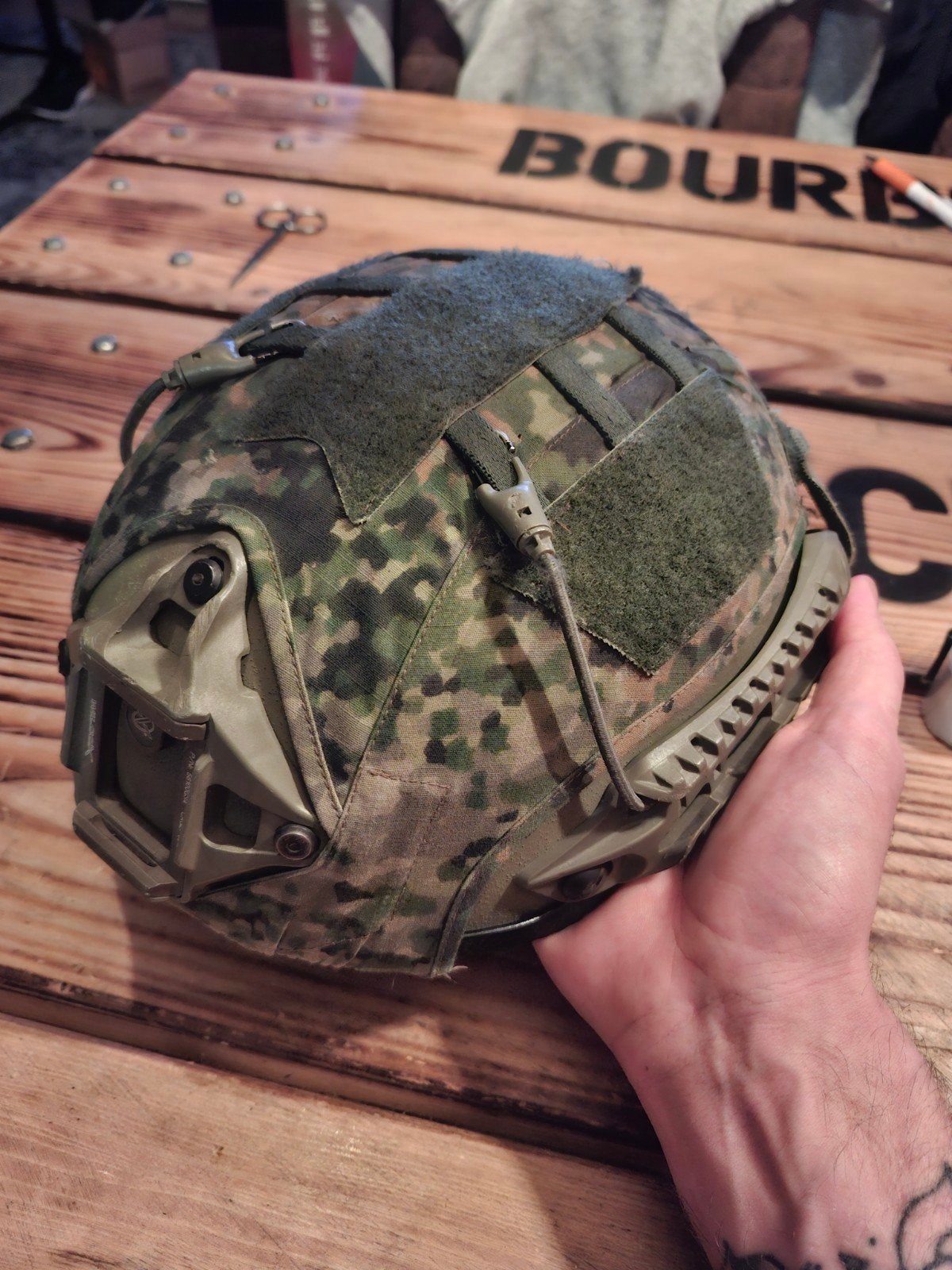 high cut para helm, Verzamelen, Ophalen of Verzenden, Landmacht, Nederland, Helm of Baret