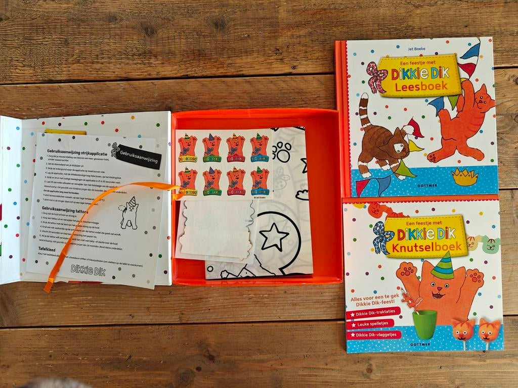 Dikkie Dik feestkoffer.   Verkocht., Ophalen of Verzenden