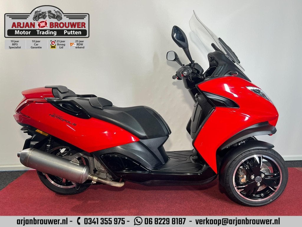 Peugeot Metropolis 400 Limited Edition, Scooter, Bedrijf, ABS, Bonnetstraat 1
6718 XN  Ede, NL