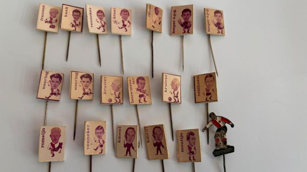 * Pins Feyenoord 1965, Ophalen of Verzenden, Zo goed als nieuw, Feyenoord