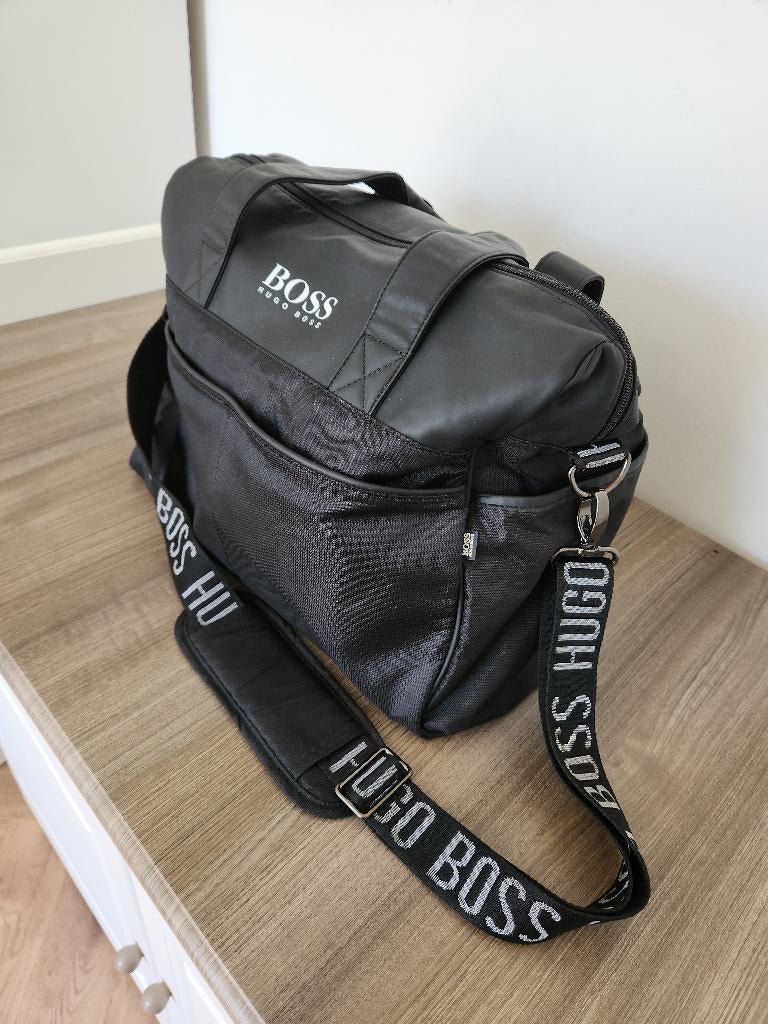 HUGO BOSS Luiertas – zwart – unisex - met verschoningsmat, Ophalen, Zo goed als nieuw, Schoudertas