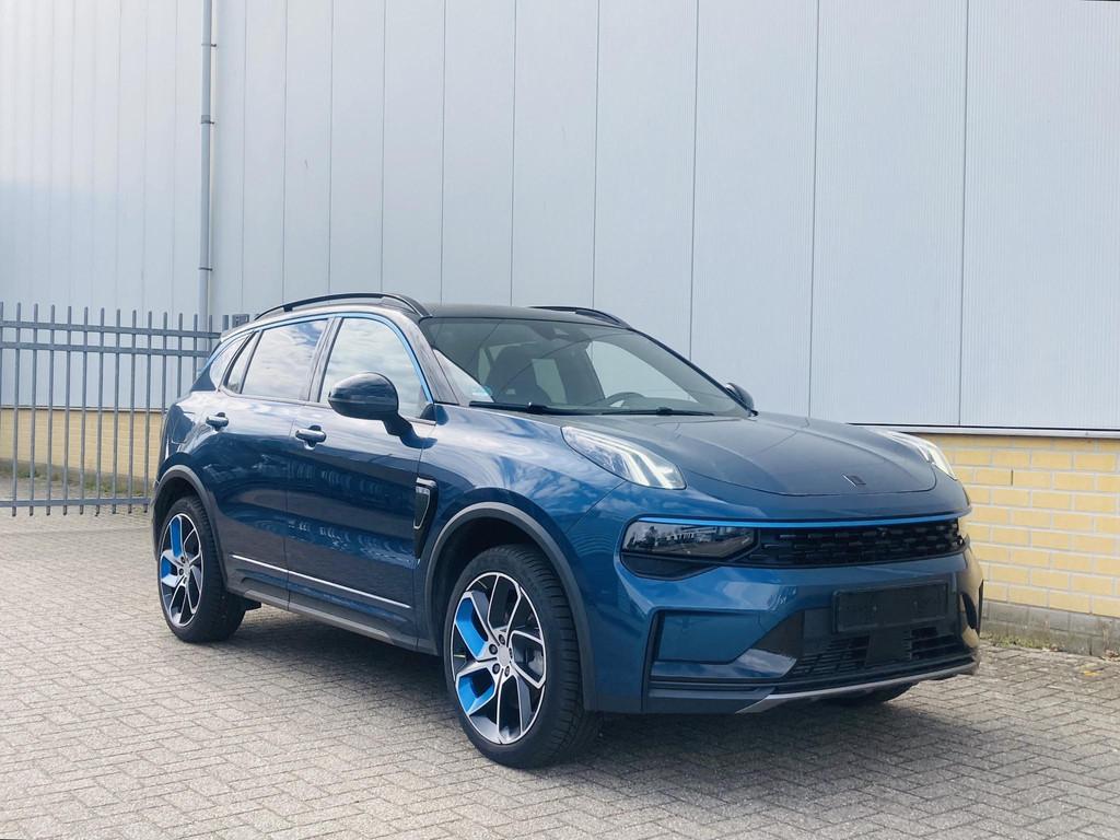 Lynk & Co 01 1.5 260PK 1800KG trekgewicht, Stof, Euro 6, Blauw, Plug-in hybride