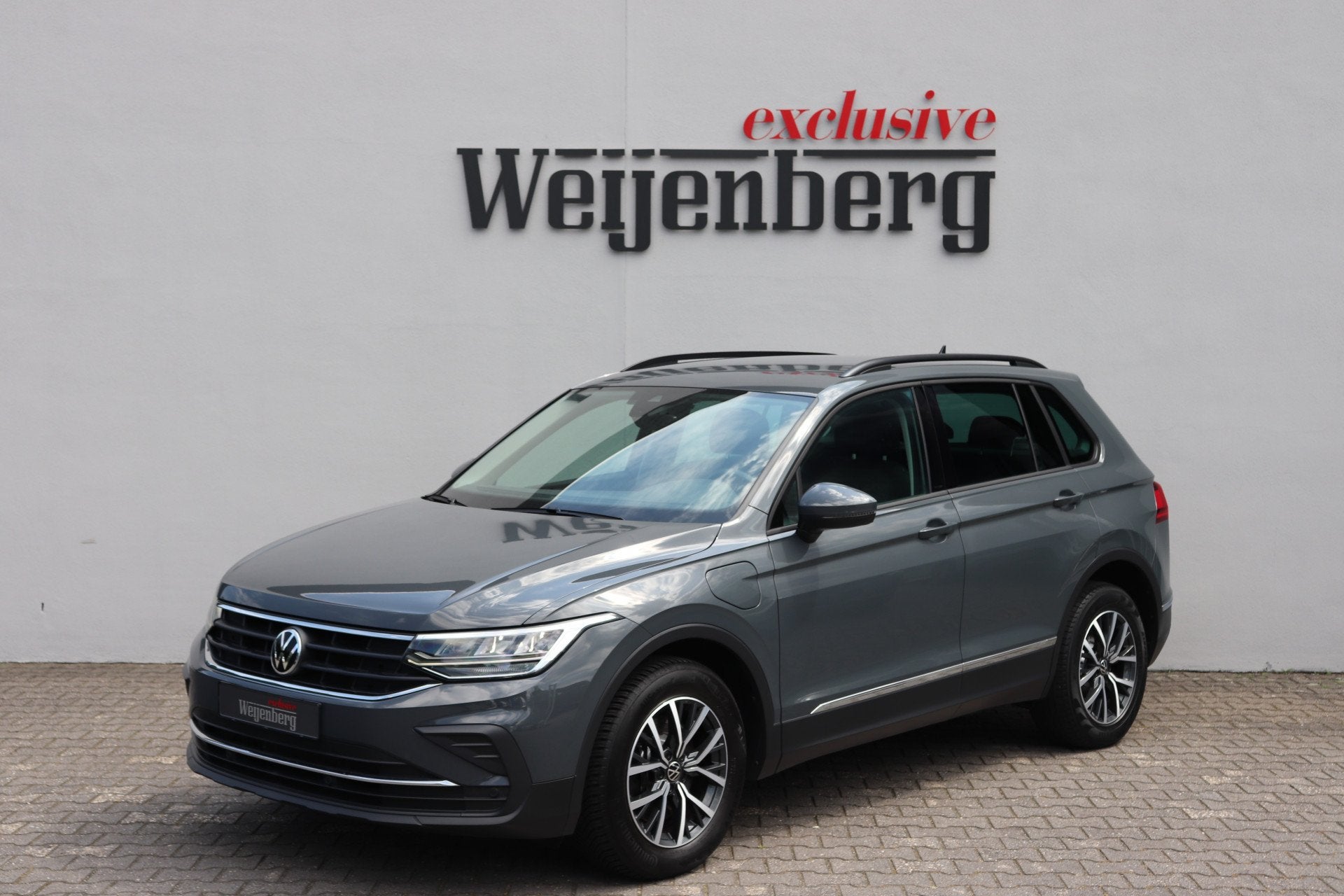 Volkswagen Tiguan 1.4 TSI eHybrid PHEV Trekhaak ACC Navi, Auto's, Volkswagen, 12 maanden, Stof, 4 cilinders, Hybride Elektrisch/Benzine