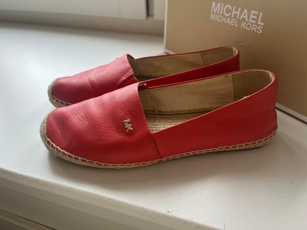 Michael Kors Espadrilles Maat 38 Koraalrood, Kleding | Dames, Ophalen of Verzenden, Zo goed als nieuw, Rood, Espadrilles of Moccasins