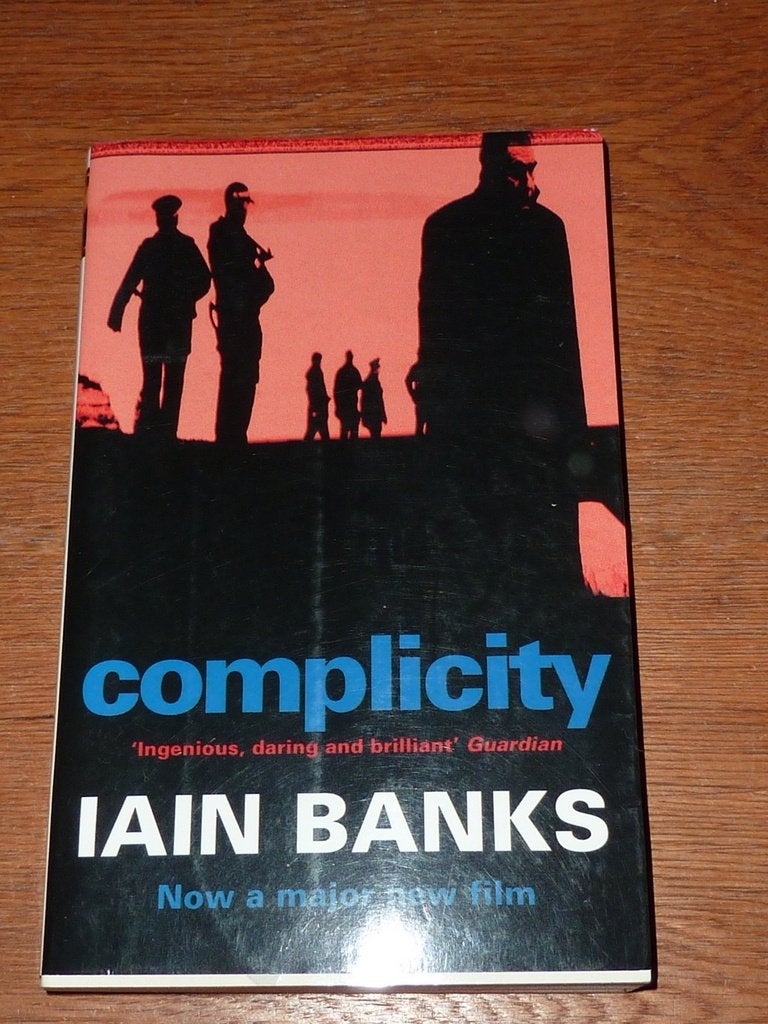 Complicity - Iain Banks, Iain Banks, Ophalen of Verzenden, Zo goed als nieuw, Fictie