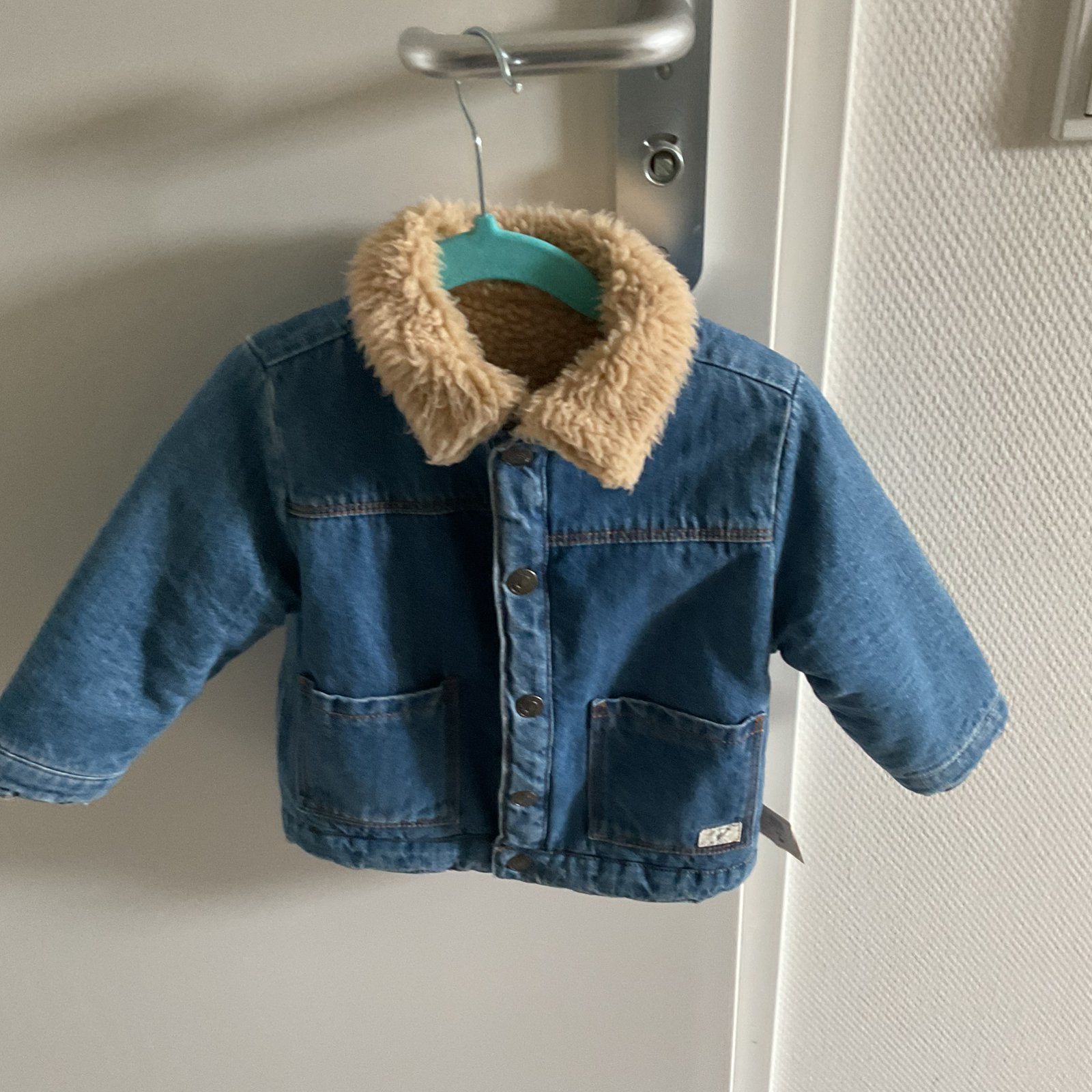 Reversible spikerjas, Kinderen en Baby's, Babykleding | Maat 80, Ophalen, Nieuw, Meisje, Jasje