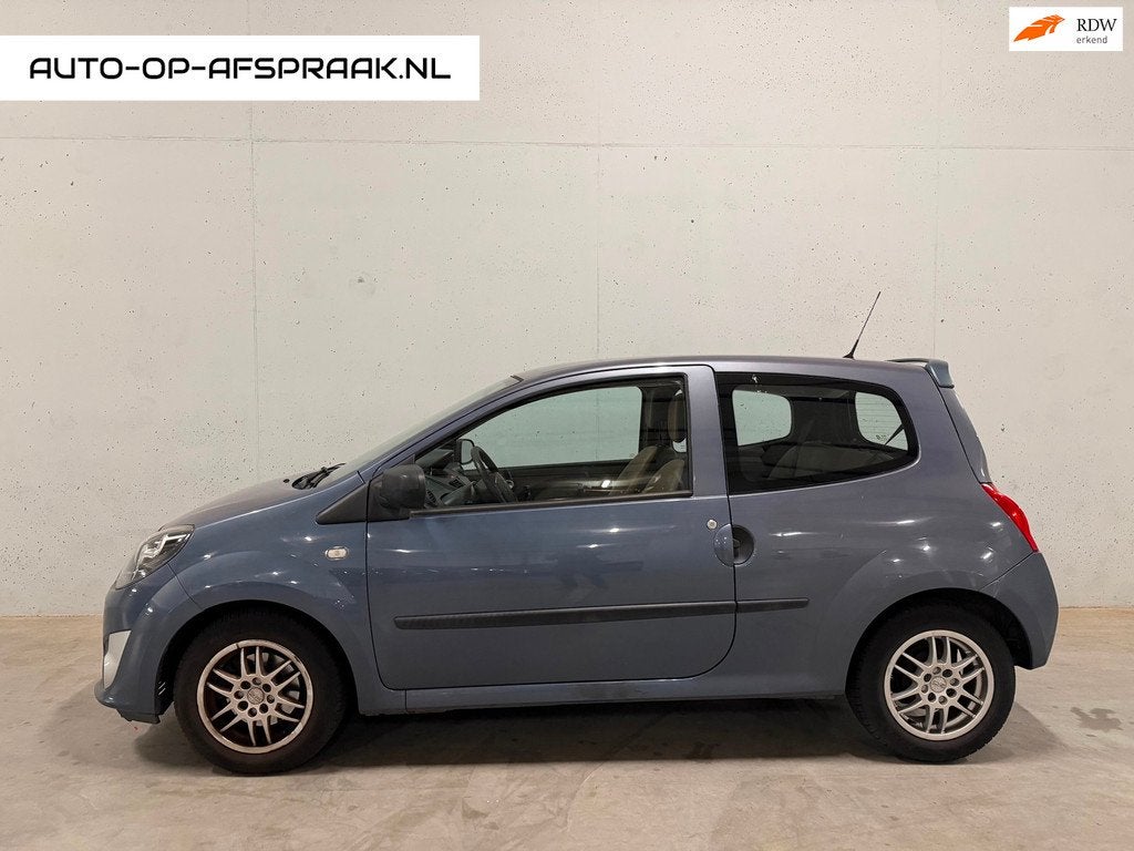 Renault Twingo 1.2-16V Authentique Airco Trekhaak NAP APK 20, Gebruikt, 4 cilinders, Metallic lak, Origineel Nederlands