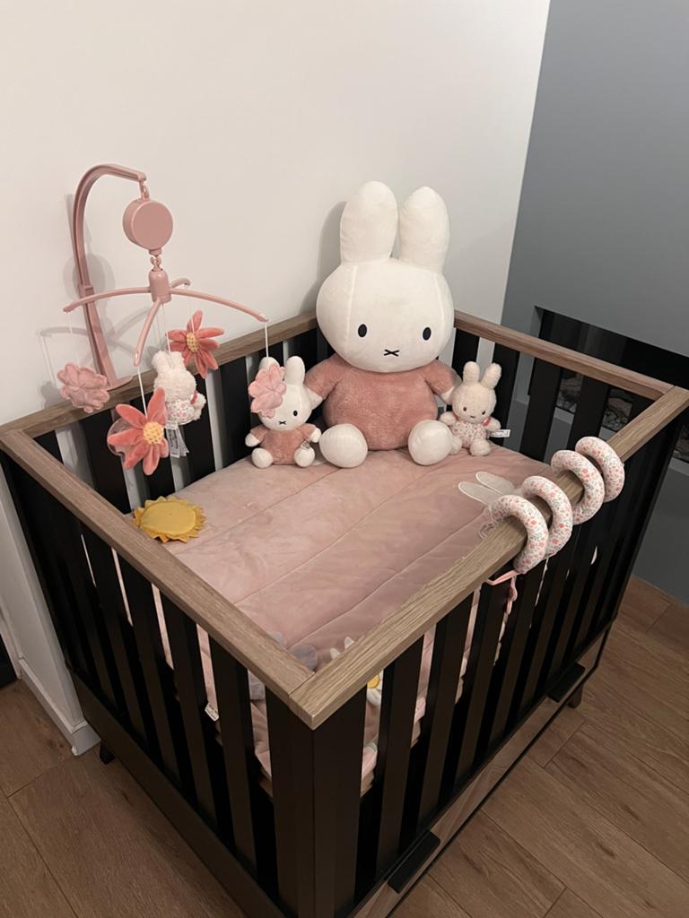 Interbaby lancaster zwart visgraat babybox baby box, Kinderen en Baby's, Boxen, Ophalen, Zo goed als nieuw, Vierkant, In hoogte verstelbaar