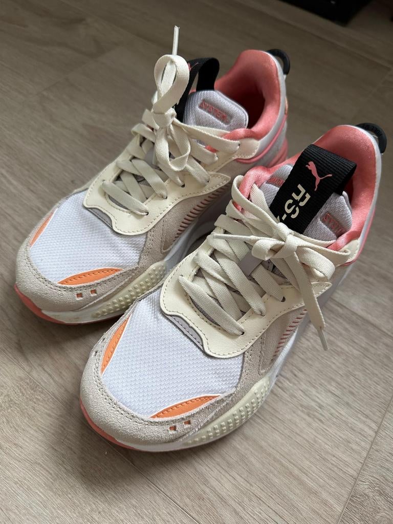 Nieuwe Puma's, Kleding | Dames, Schoenen, Ophalen of Verzenden, Nieuw, Zwart, Sneakers of Gympen